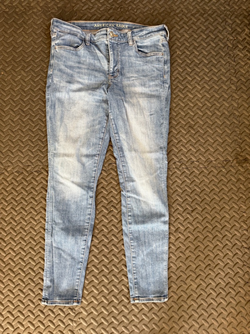 American Eagle Outfitters Light Wash Women's Skinny Jeans
